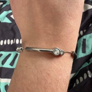 Elegant Silver Bracelet with Crystal Accents